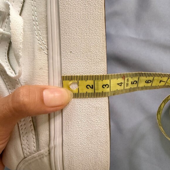 White Vans Old Skool Platform - Picture 5 of 9